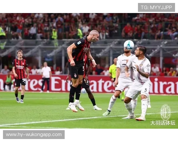 AC米兰边路主导进攻，中路层次是否制约战术多样性？