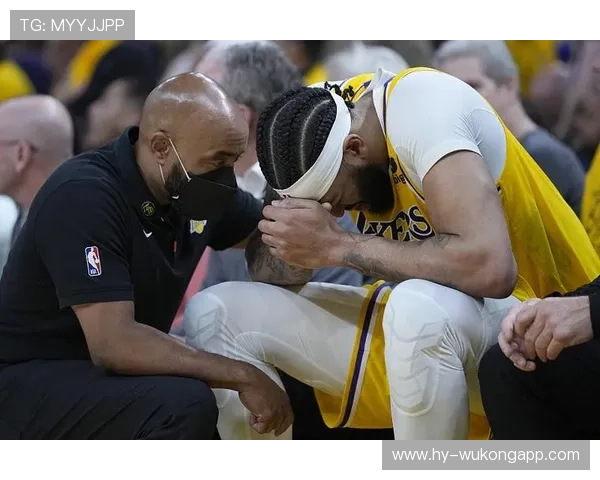 受伤离场规则全解析：什么时候允许换人谁来判定？