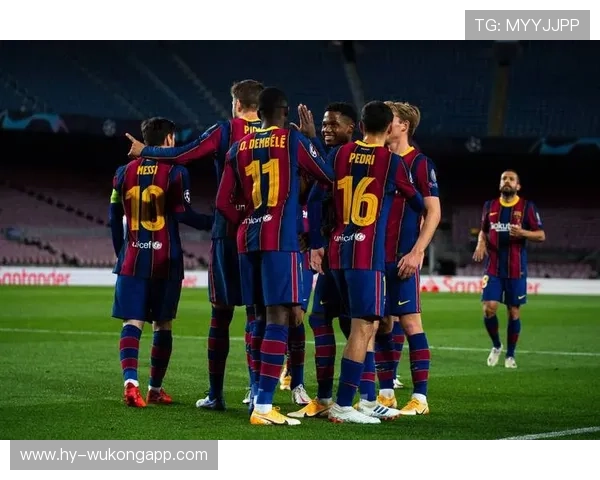 巴萨进攻体系过度依赖边路，中路渗透能力持续受限