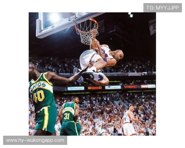 巴克利背身单打更胜马龙 机动性重塑内线得分