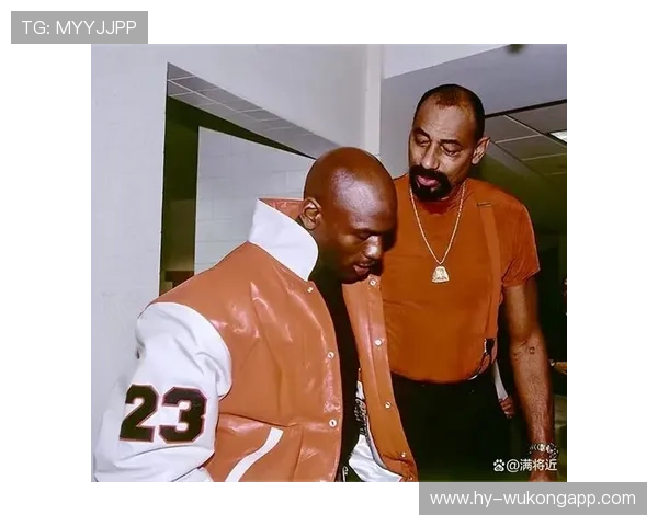 张伯伦高效内线得分对比贾巴尔拉开历史差距